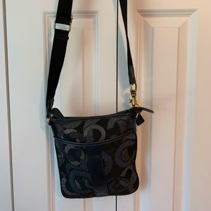 Coach crossbody navy